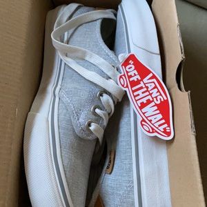 COPY - NWT Vans Camden Deluxe shoes-canvas-ortholite insole ❤️